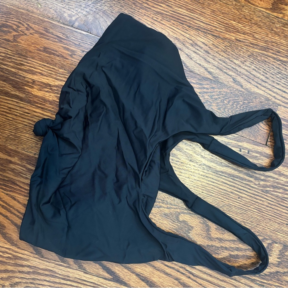 Women’s black bikini top